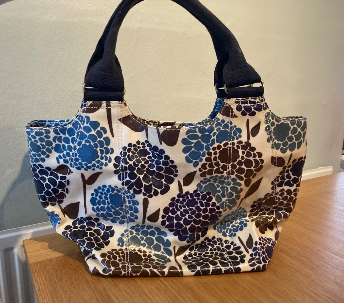 BODEN oilcloth tote/hand bag blue/brown floral print