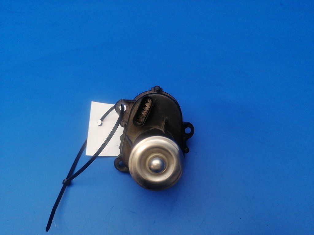 BMW X5 E70 X6 3.0D GENUINE INLET MANIFOLD SWIRL FLAP MOTOR 7811299 