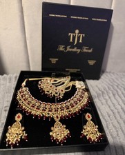 asian bridal jewellery set 4pcs in maroon/gold brand new
