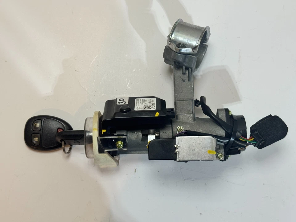 Chevrolet Captiva Sport 2012-2015 bloqueo de encendido con llave e inmovilizador OEM 22743215 Foto 2 de 4