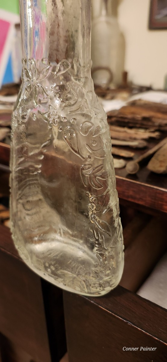 Vintage 1963 Glass Salad Dressing Bottle With Original Cap. Beautiful Design Vintage 1963 Glass Salad Dressing Bottle With Original Cap. Beautiful Design