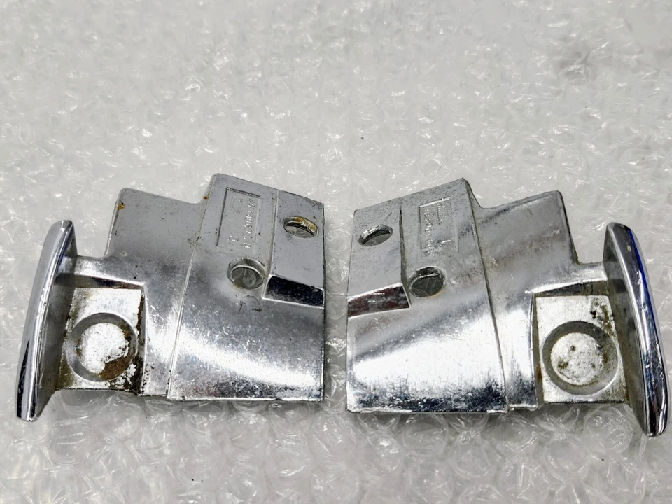 69-82 C3 Corvette T Top SET Alineación Carcasa Golpeador Guía Pin Placa BONITO PAR Foto 4 de 4