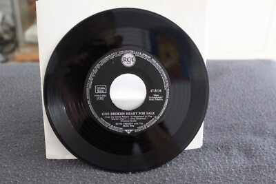 Elvis Presley - One Broken Heart For Sale / They Remind Me Too Much Of You  7''