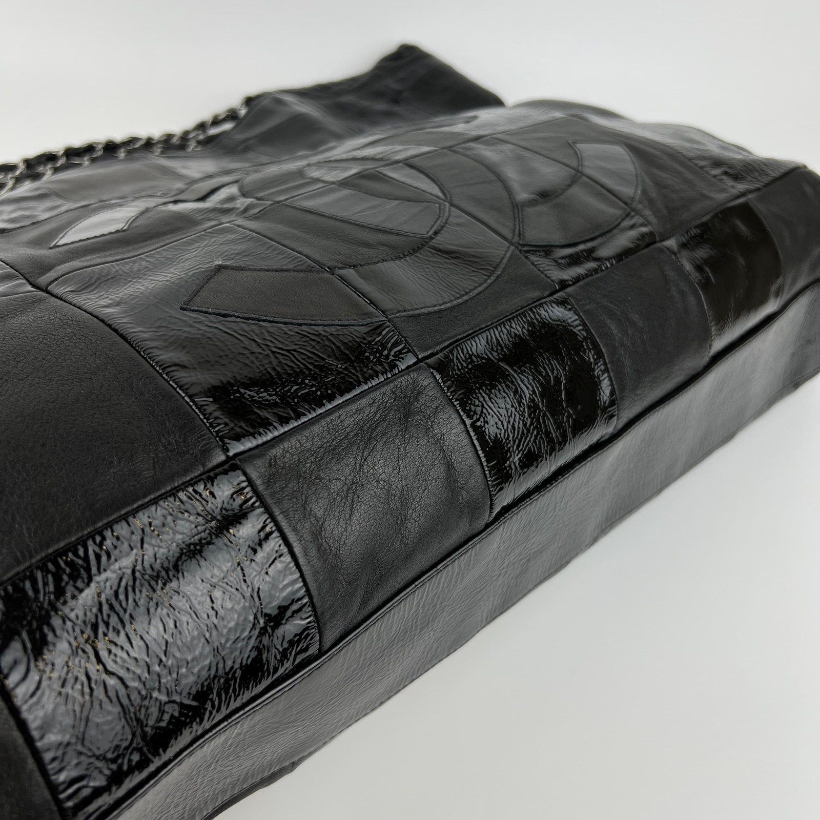 Chanel Coco Patchwork Shoulder Bag Black Enamel P… - image 14