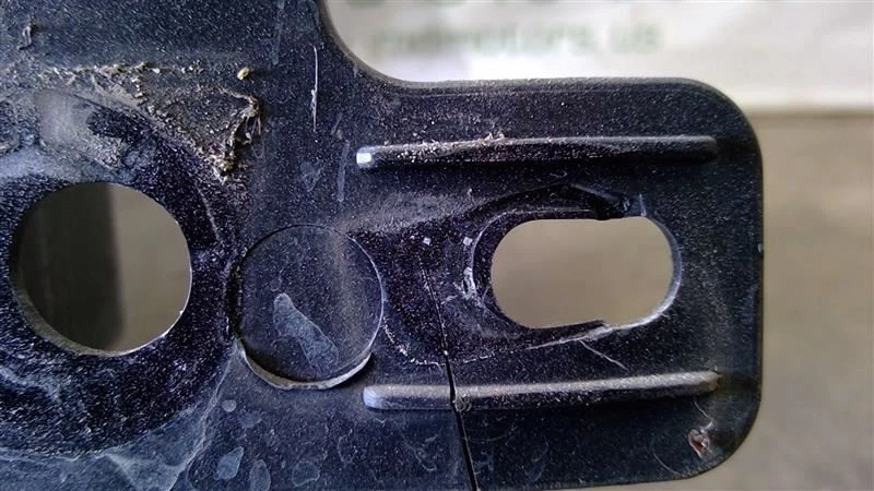 RAM 1500 2019-2021 PARACHOQUES RADIADOR DELANTERO REJILLA CUBIERTA OEM 68366528AH Foto 3 de 4