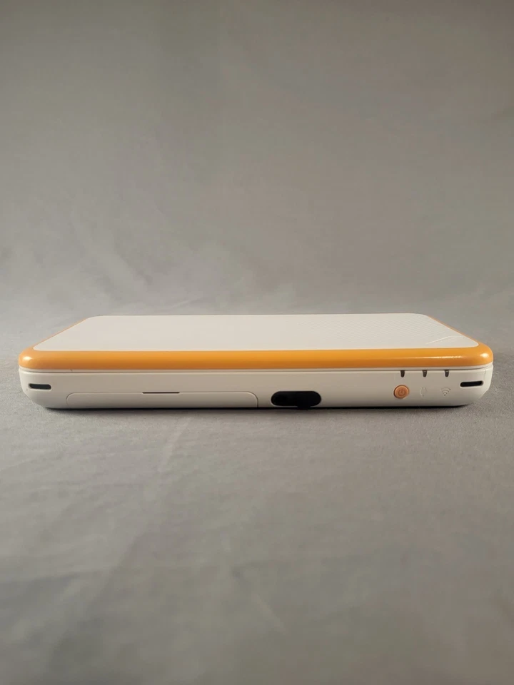 Nintendo 2DS XL Handheld System - JAN-001 - White & Orange - Charger - Tested! - Image 4 of 4