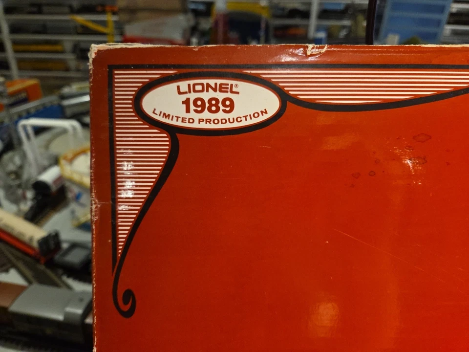 Lionel 6-11710 O Gauge CP Rail Limited 1989 Edition Diesel Freight Train Set - Image 4 of 4