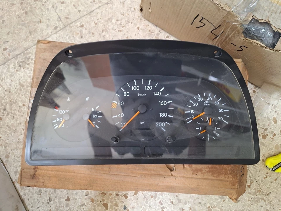 Velocímetro Mercedes-Benz Vito Viano W638 1999 A0005428801 Foto 2 de 3