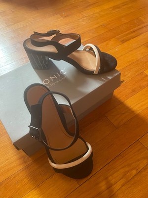 shoes women vionic blkwht emb