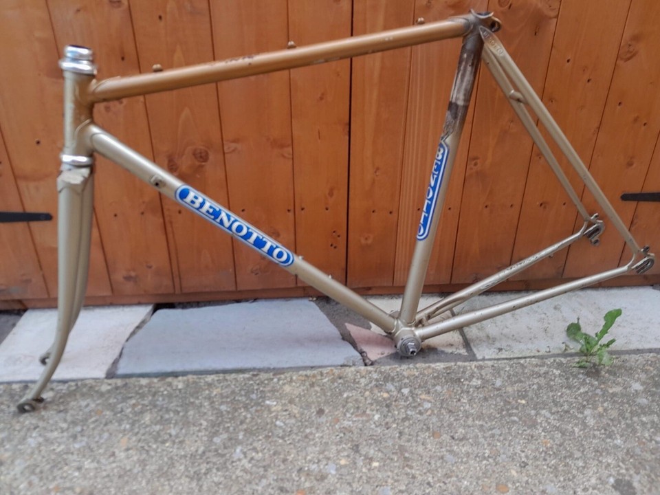 Benotto Modelo 850 Road Bike Frame & Parts Damaged C. Pics Condtn