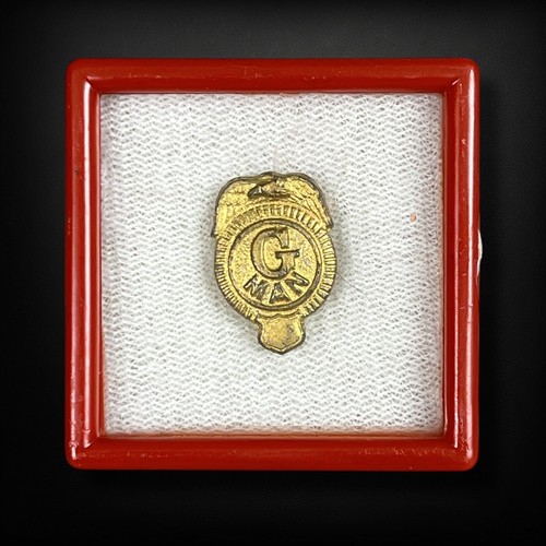 G-Man Lapel Pin Vintage 1950s FBI Special Agent Toy Hat Pin Button in Case - Picture 5 of 9