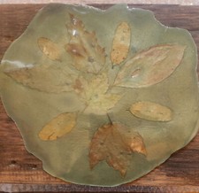 Leaves on board freeform