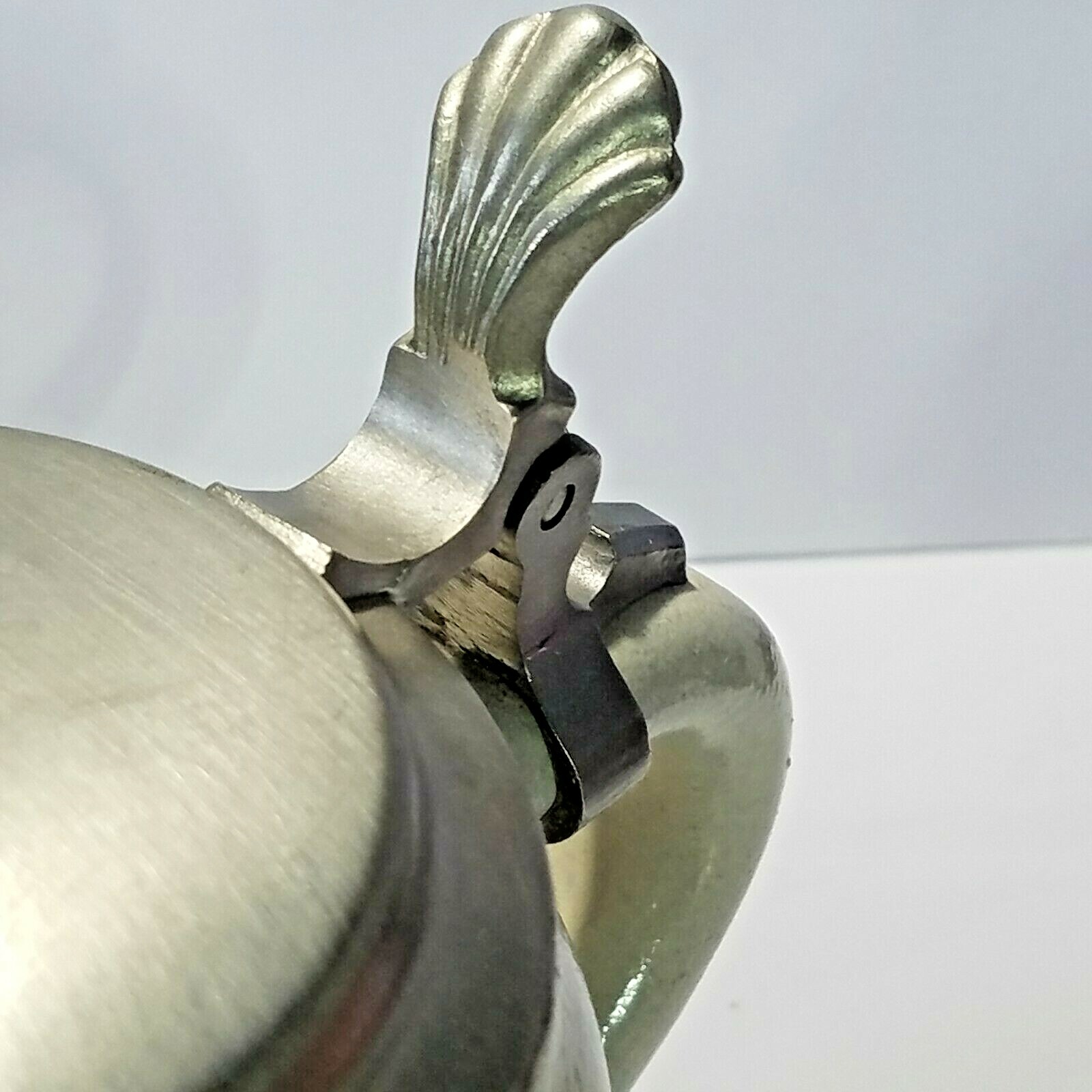 Picture 4 of 9