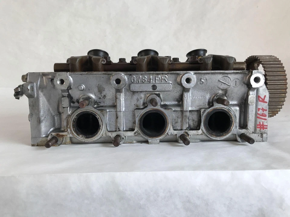 Mitsubishi Montero Sport 1997-2004 culata lado derecho del pasajero 3,6 L OEM Foto 4 de 4