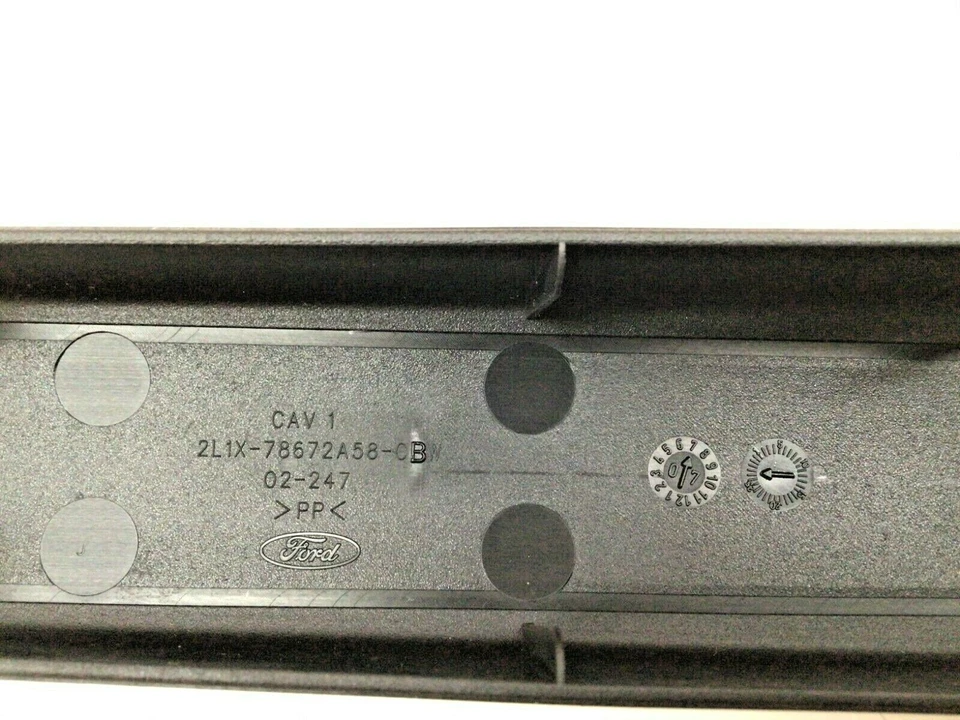 Ford Expedition Lincoln Navigator 2016-2017 tercera fila base de asiento panel protector OEM Foto 3 de 4