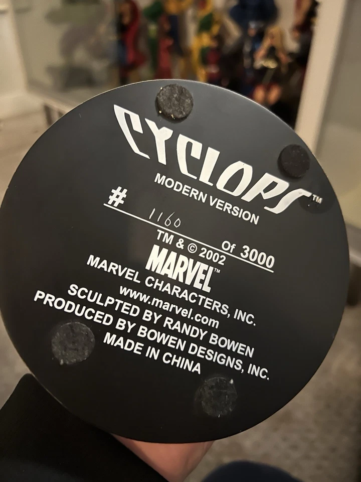 Estatua moderna Bowen Designs Marvel X-Men Cyclops sin usar, en caja 1160/3000 ENVÍO GRATUITO Foto 2 de 2