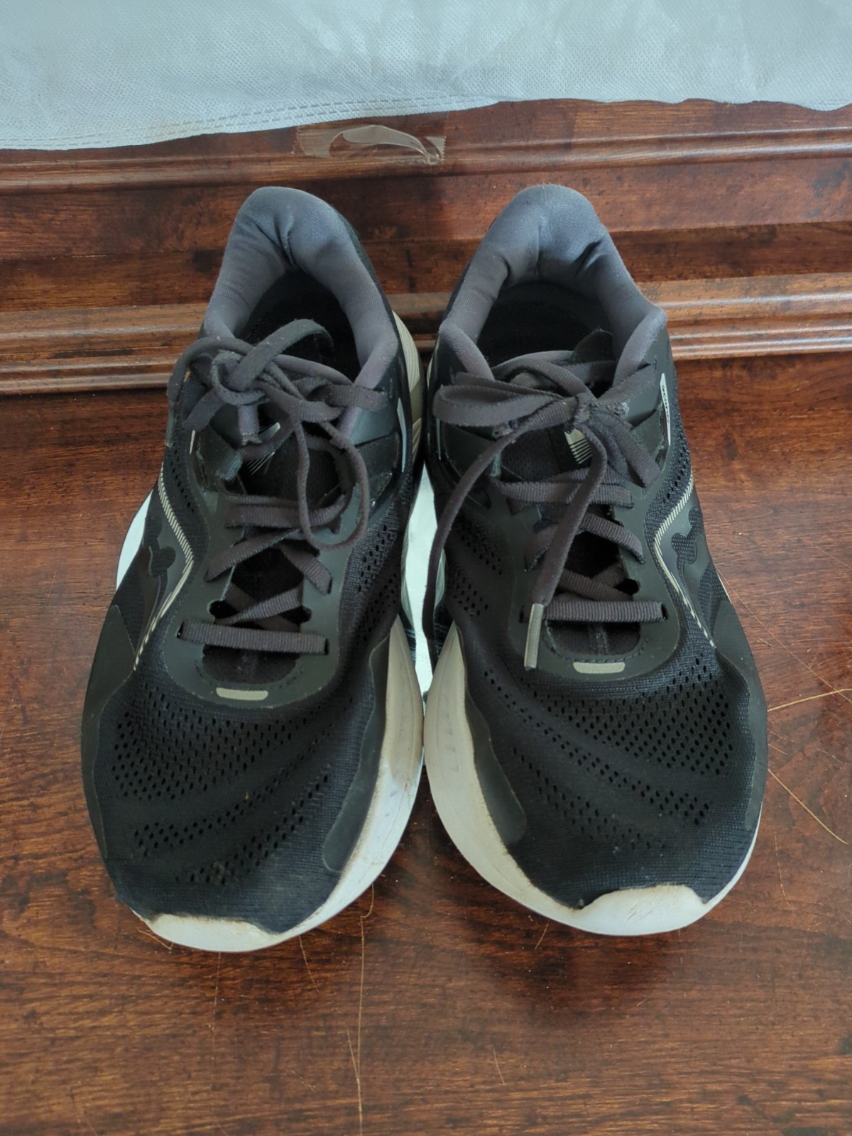 Saucony Guide 15 Running Shoes Size Women 8.5 Black thumbnail 5