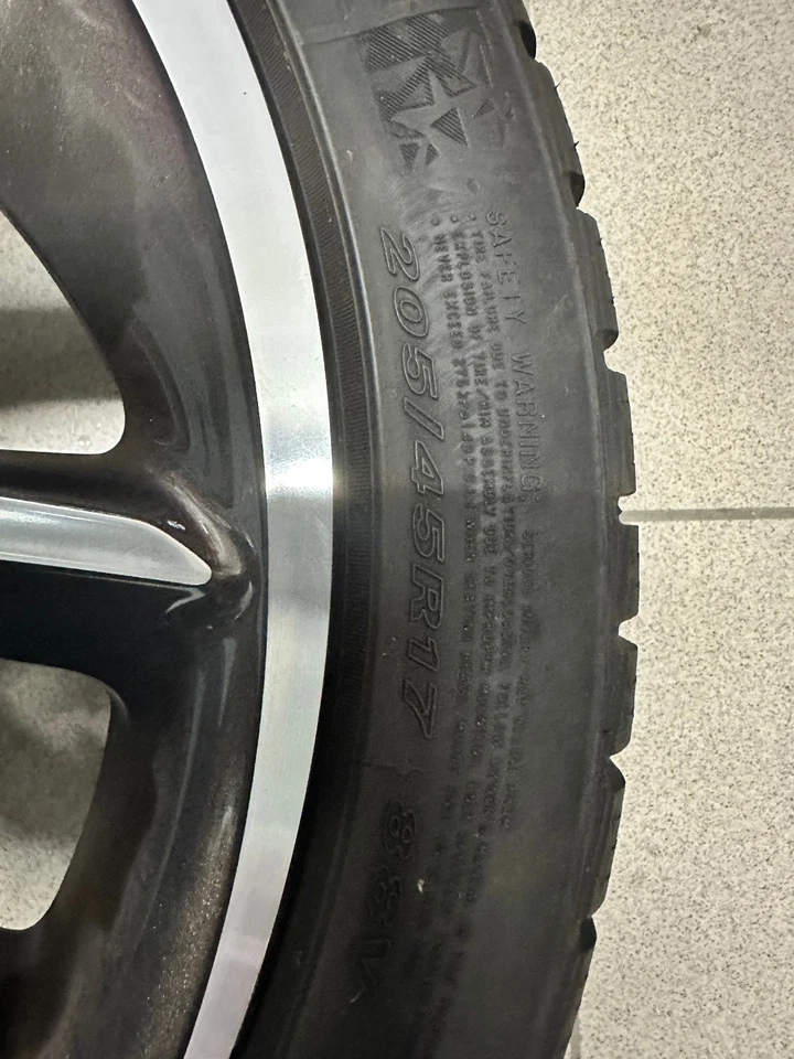 Kompletträder Winterreifen+Alufelgen 205/45R17 Hergestellt 16/23 mit ca. 6mm - Bild 3 von 4