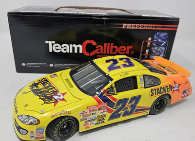 2003 Team Caliber 1:24 Kenny Wallace #23 Stacker 2 Dodge Intrepid NASCAR -Signed
