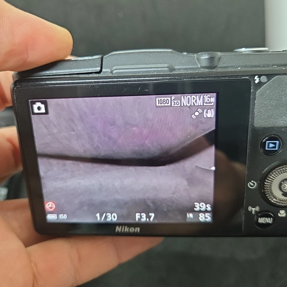 Nikon Coolpix S9700 Digital Camera – 30x Zoom – w/Battery & Charger - Image 4 of 4