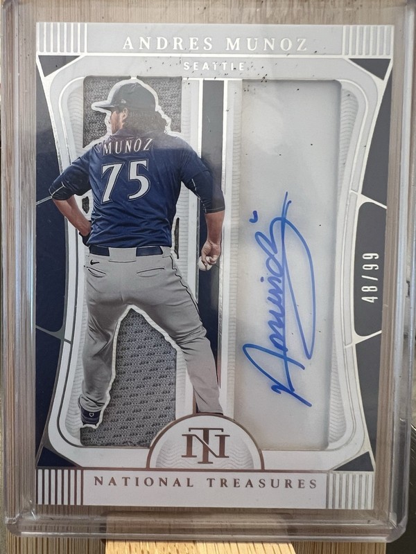 2022 National Treasures MARINERS ANDRES MUNOZ JUMBO GEAR SIGNATURES AUTO 48/99