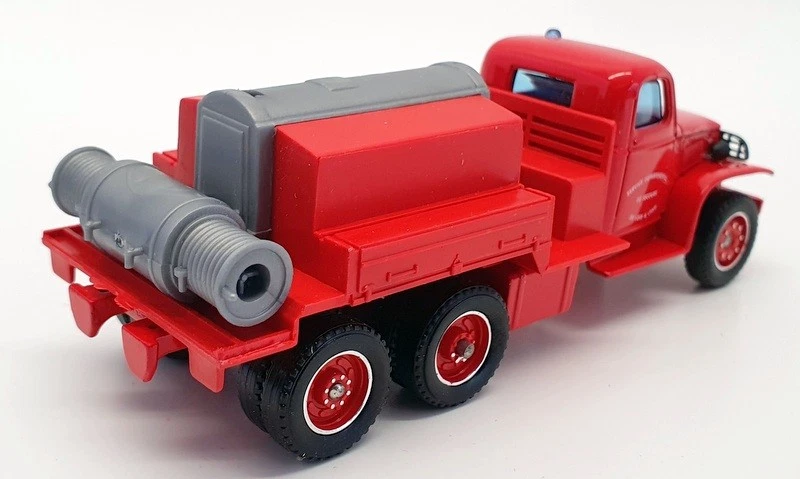 Solido 1/60 Scale Diecast 3115 - 1945 GMC CCKW353 Fire Engine Truck - Image 2 of 4