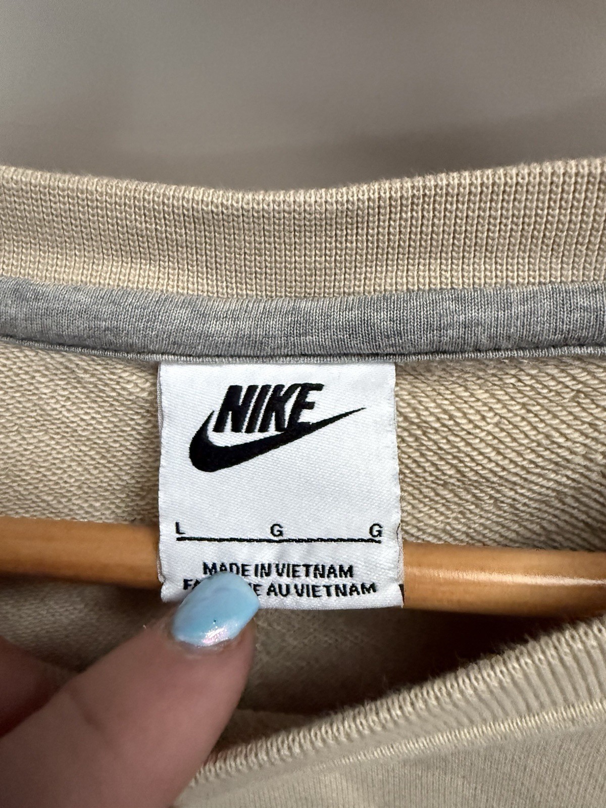 Women’s Nike Light Tan Essential Basic Crewneck S… - image 4