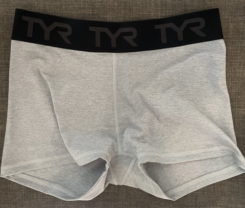 Tyr Base Kinetic Damen High-Rise 2" Shorts hellgrau Large NEU - Bild 1 von 5