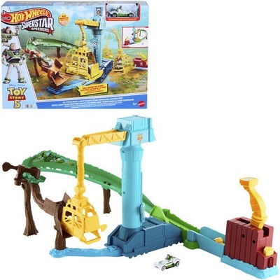 Hot Wheels Superstar Speeders Hi-Tech Buzz Lightyear's Star Command Adventure Tr