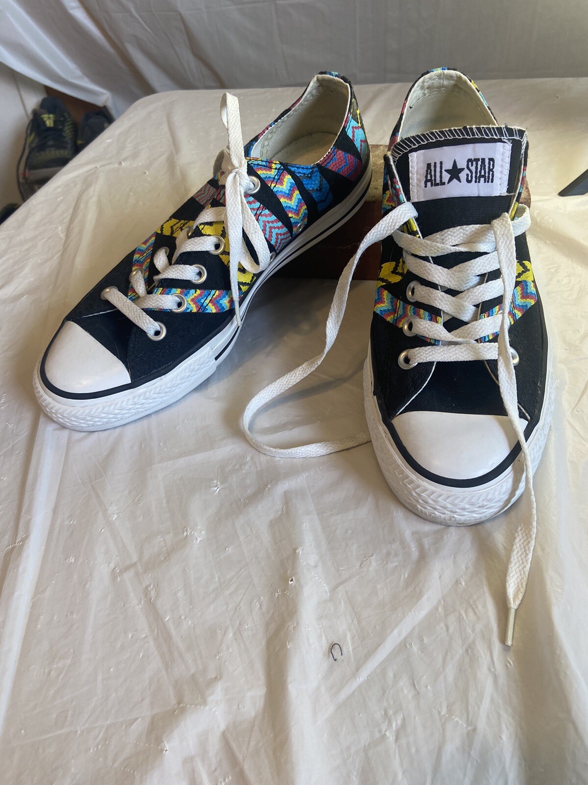 Women's Convers Chuck Taylor- All-Star-Friendship Bracelet Tennis Shoes- Size 8