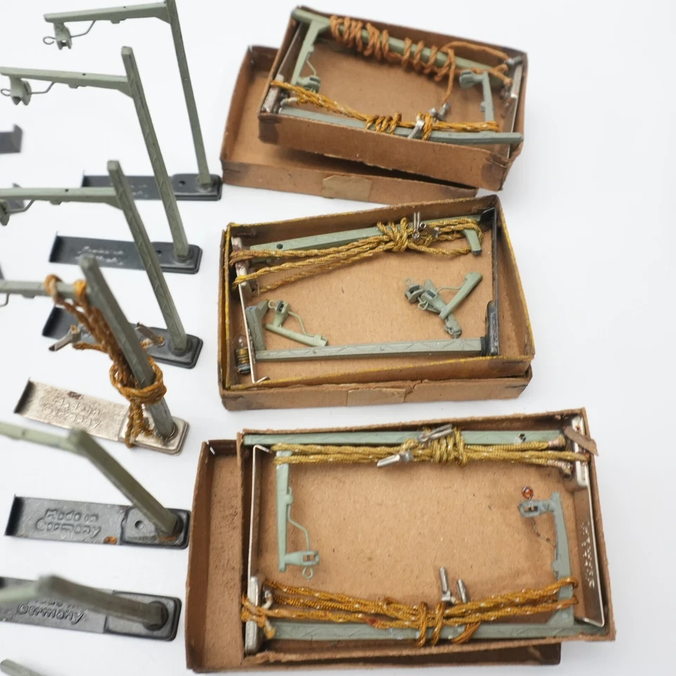 De colección Marklin Vollmer HO Pantógrafo Superior Líneas de Catenaria Postes Mástiles Alambre Foto 2 de 4