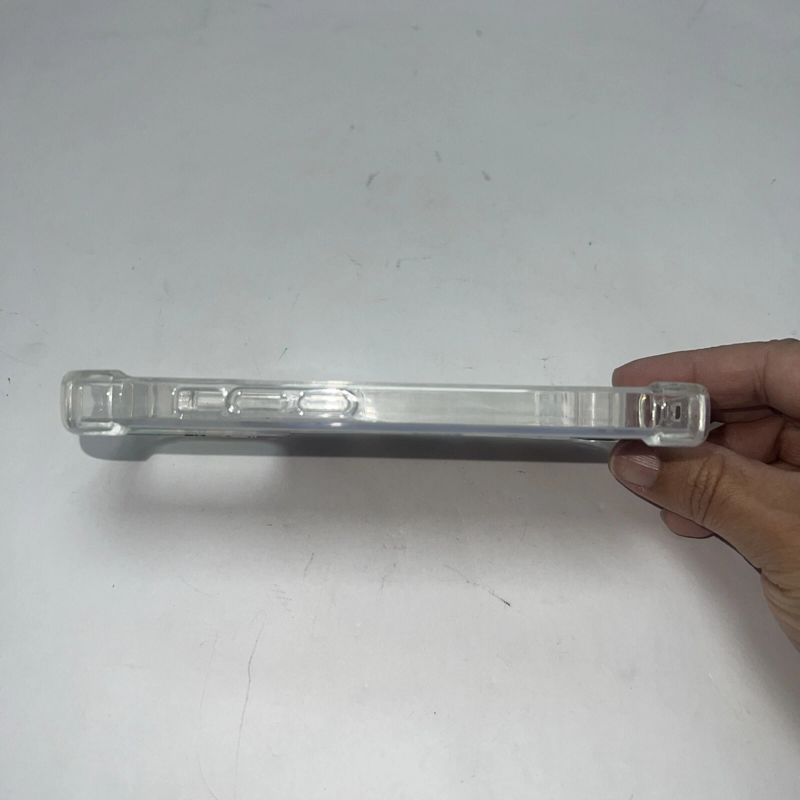 iPhone 13 Pro Swift phone case