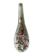 VINTAGE CHINESE SOUP SPOON/SPOON REST PROCELAIN HAND PAINTED FLOWER BUTTERFLIES