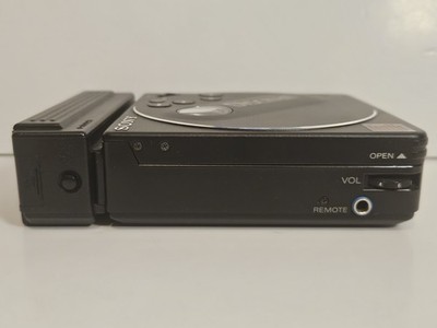 Very Rare 1988 Sony D-88 Portable Discman CD Player With Case & AC