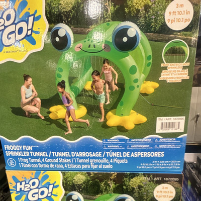 H2O GO! Froggy Fun Frog Sprinkler Tunnel 3m (9ft 10in) MPN 1872095