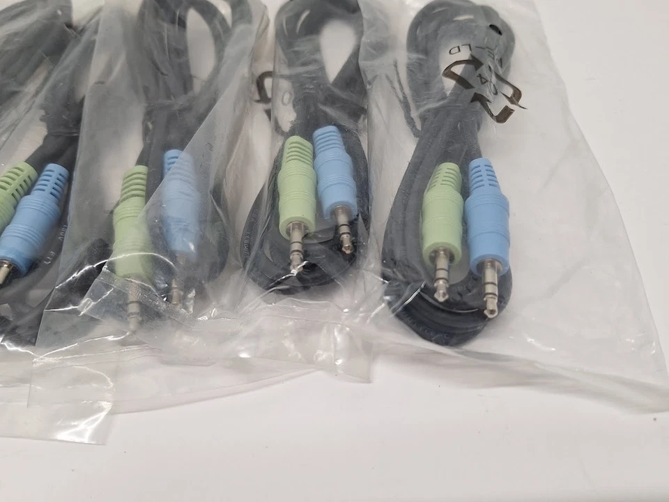 Lot of 8 New 6ft AUX 3.5mm Audio Cable Male to Male Stereo Aux Headphone - Image 2 of 2