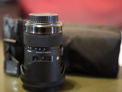 Excellent ++ Sigma Art 18-35mm f1.8 DC HSM Lens for Canon EF mount w/ Extras