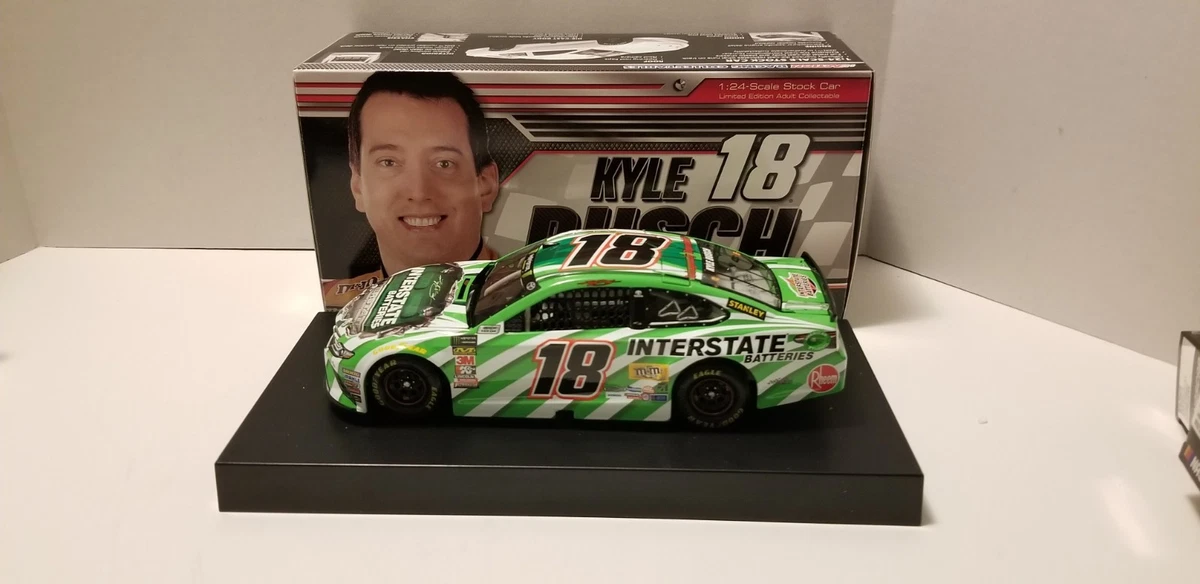 Preços baixos em Kyle Busch Carros de Corrida de metal fundido 1