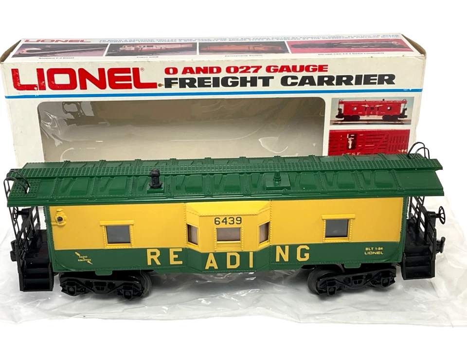 Lionel O & O27 Gauge, 6439 Reading RR Bay Window Lighted Caboose, #6-6439, MIB - Image 2 of 4