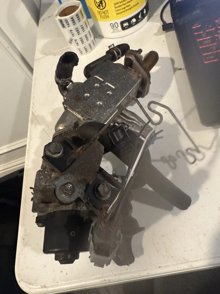 2012-2014 TOYOTA PRIUS C EGR Valve Adapter Cooler 220500-0020 OEM Foto 4 de 4