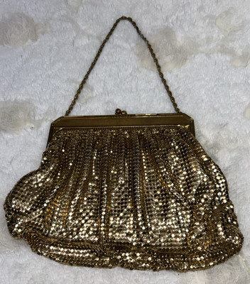 Vintage Whiting And Davis Gold Tone Mesh Evening Bag 6  Tall To Clasp X 6.5  USA