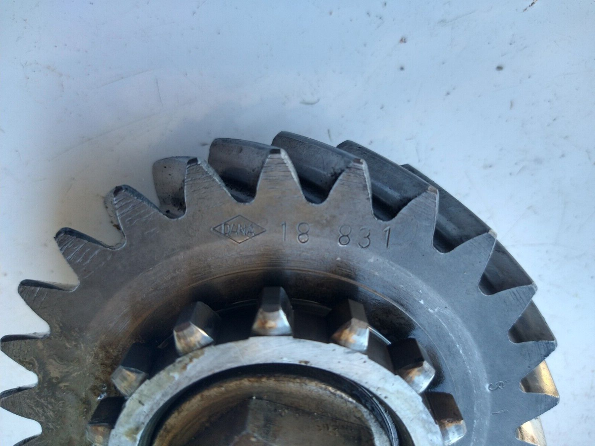 Dana 18 Twin Stick Transfer Case Bull Gear 18 8 31 Scout 80 800