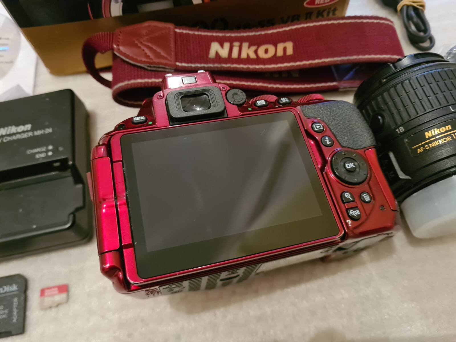 Nikon D5500 24MP Digital SLR DSLR Camera Red w 1855mm VR II Lens