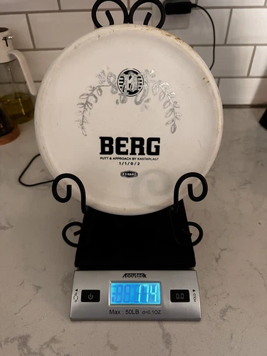 Berg | K3 Hard | White/black With Silver X-out Foil  174g Used