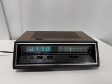 Vintage GE General Electric AM/FM Radio Alarm Clock Model 7-4665A Works