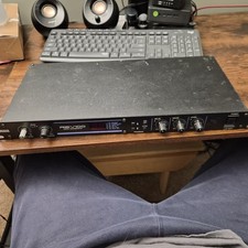 Yamaha REV100 - Digital Reverberator Effect P...