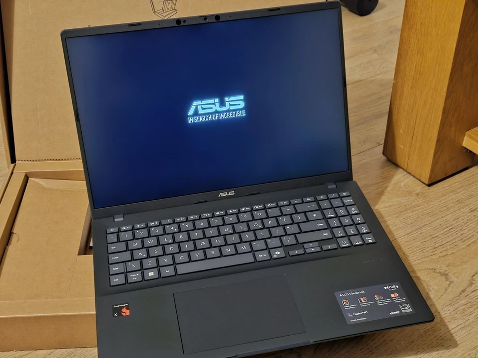 ASUS Vivobook 16 X1607QA Copilot+ PC Quam Snapdragon X1 16GB RAM 512GB SSD - Image 3 of 4