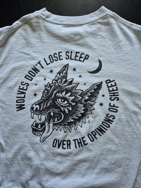 Lurking Class Graphic Long Sleeve Shirt Wolves Don't Lose Sleep Men's Medium