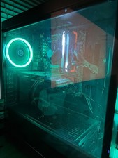 CyberpowerPC Gaming PC Vr Compatible, comes used with two monitors and keyboard