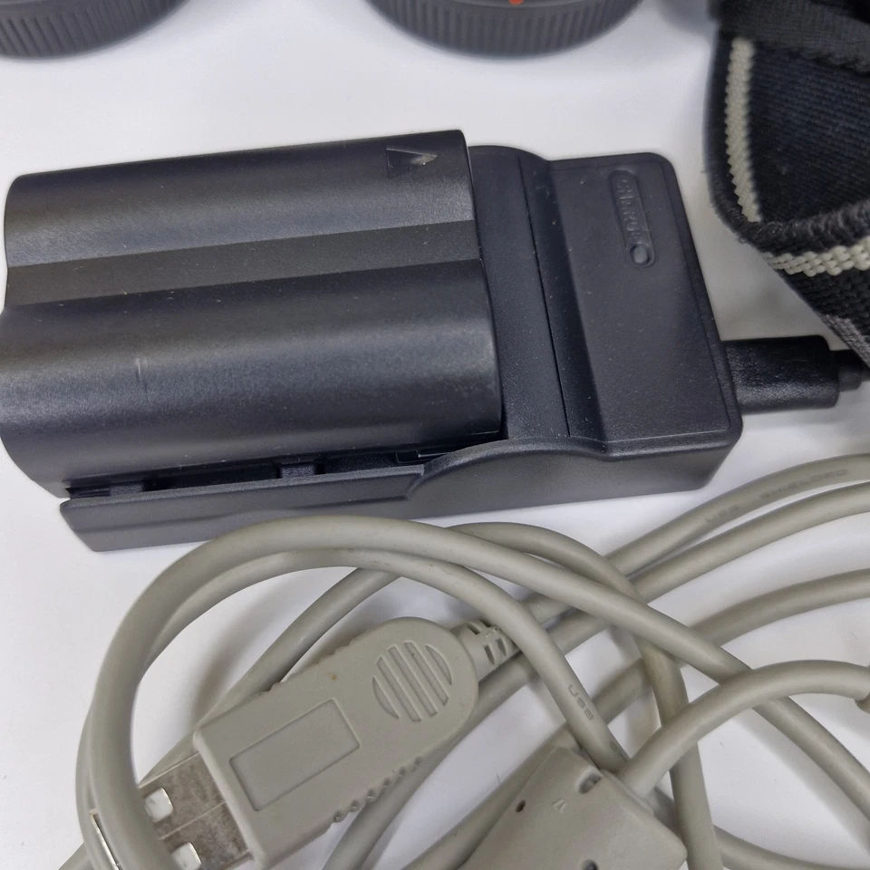 Olympus E-500 8MP Digital SLR 2 Kit de Lentes e Cartão de Memória 1GB  - Imagem 3 de 4